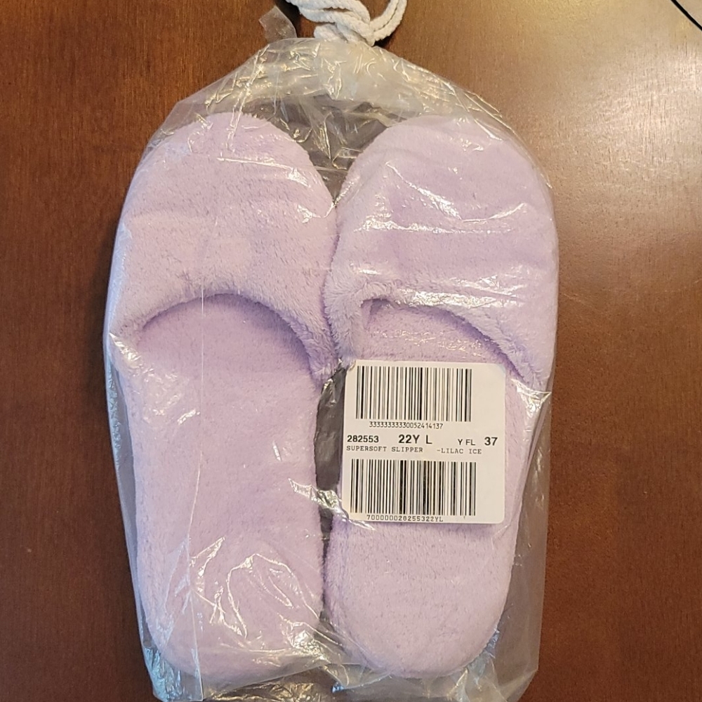 Brand new Victoria secret slippers